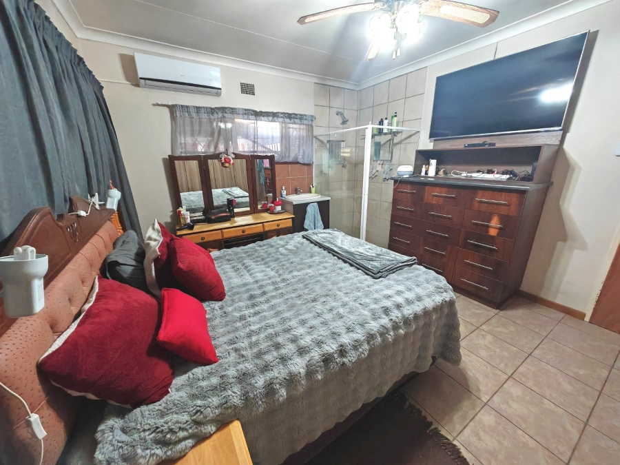 3 Bedroom Property for Sale in Uitsig Free State